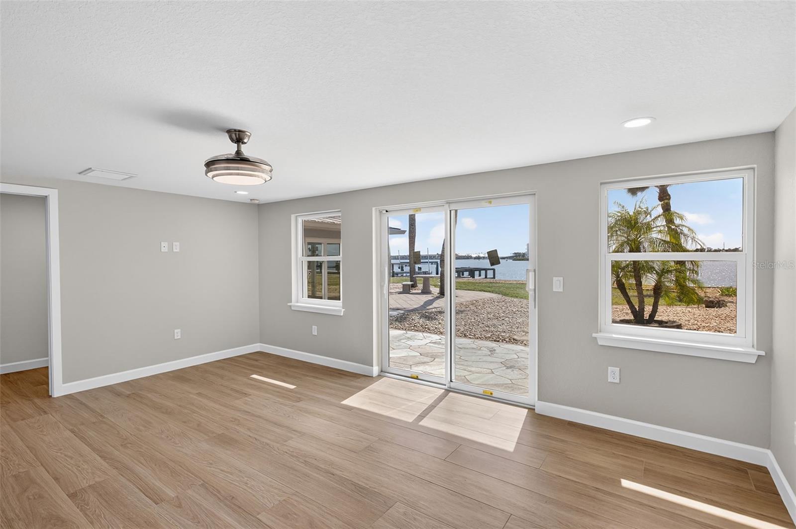 POINT PINES - Residential