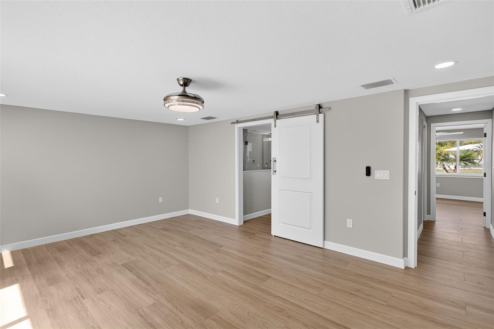 POINT PINES - Residential