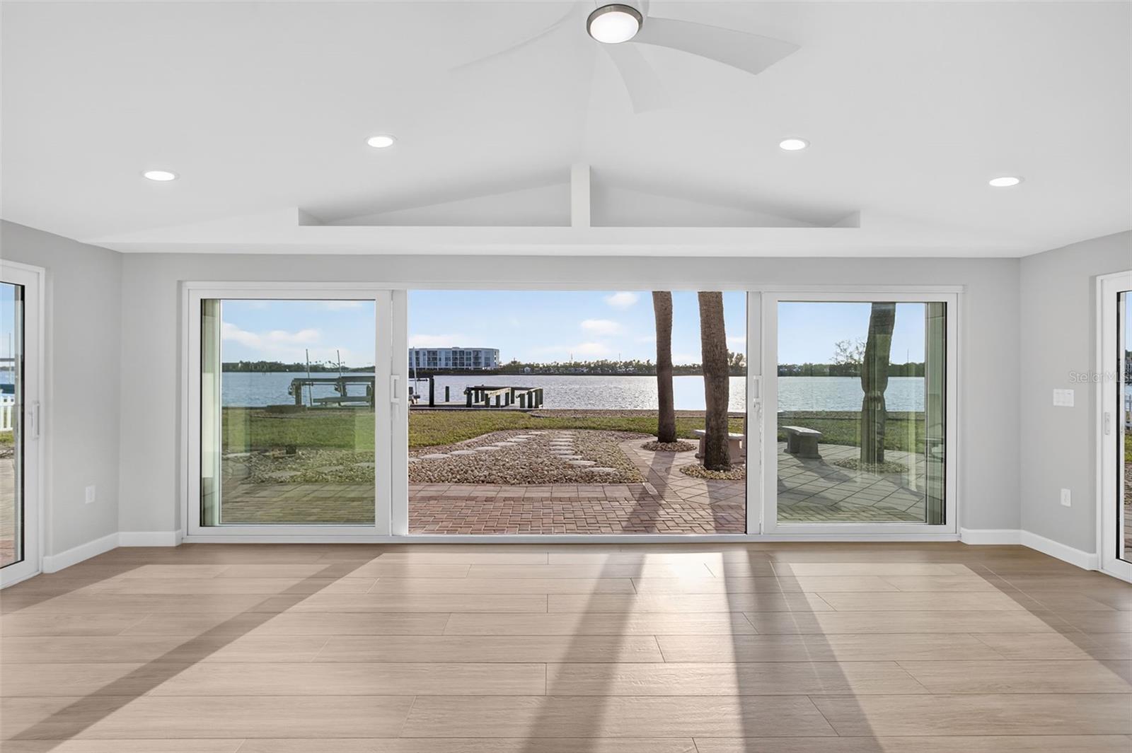 POINT PINES - Residential