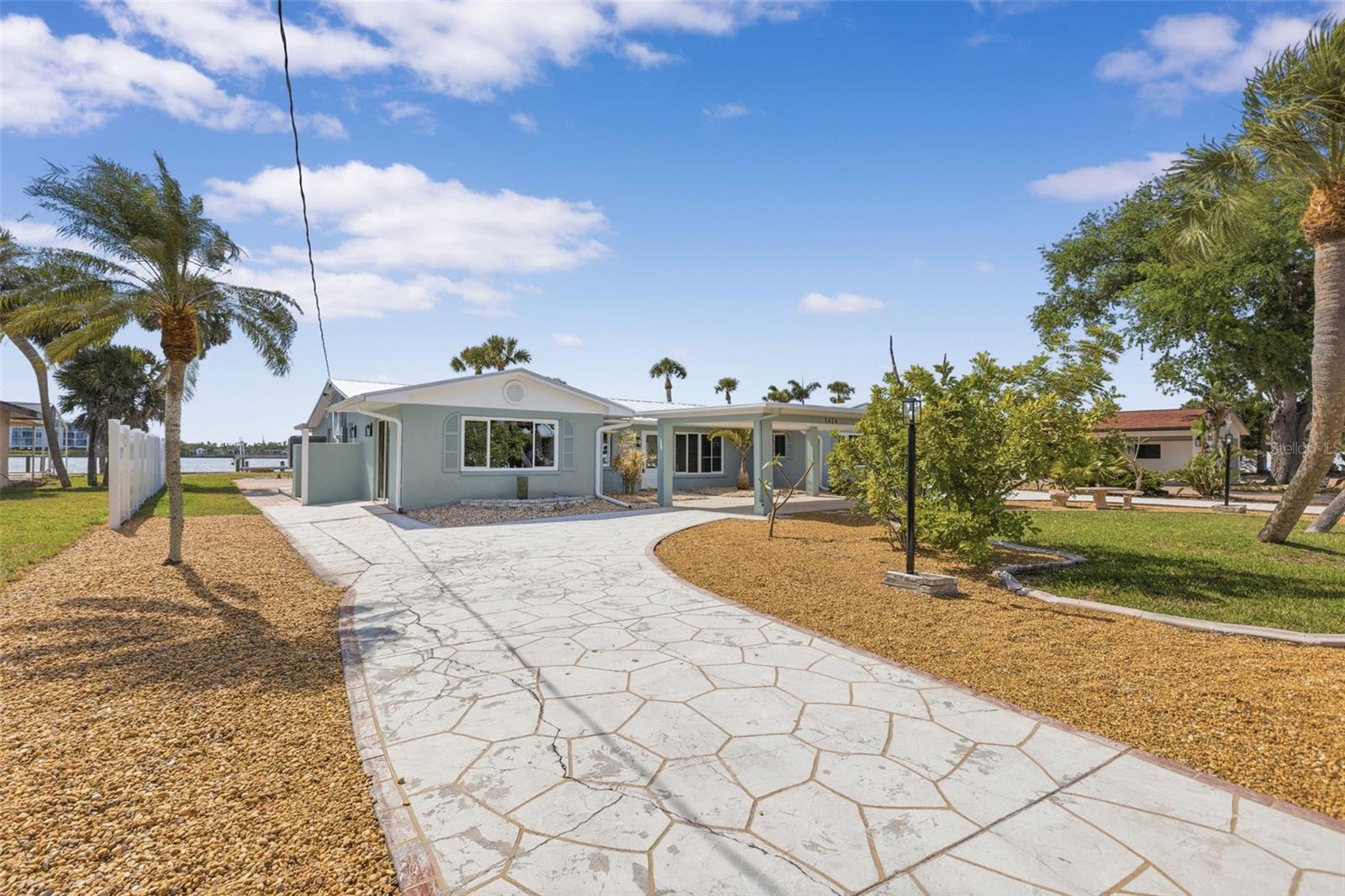 POINT PINES - Residential