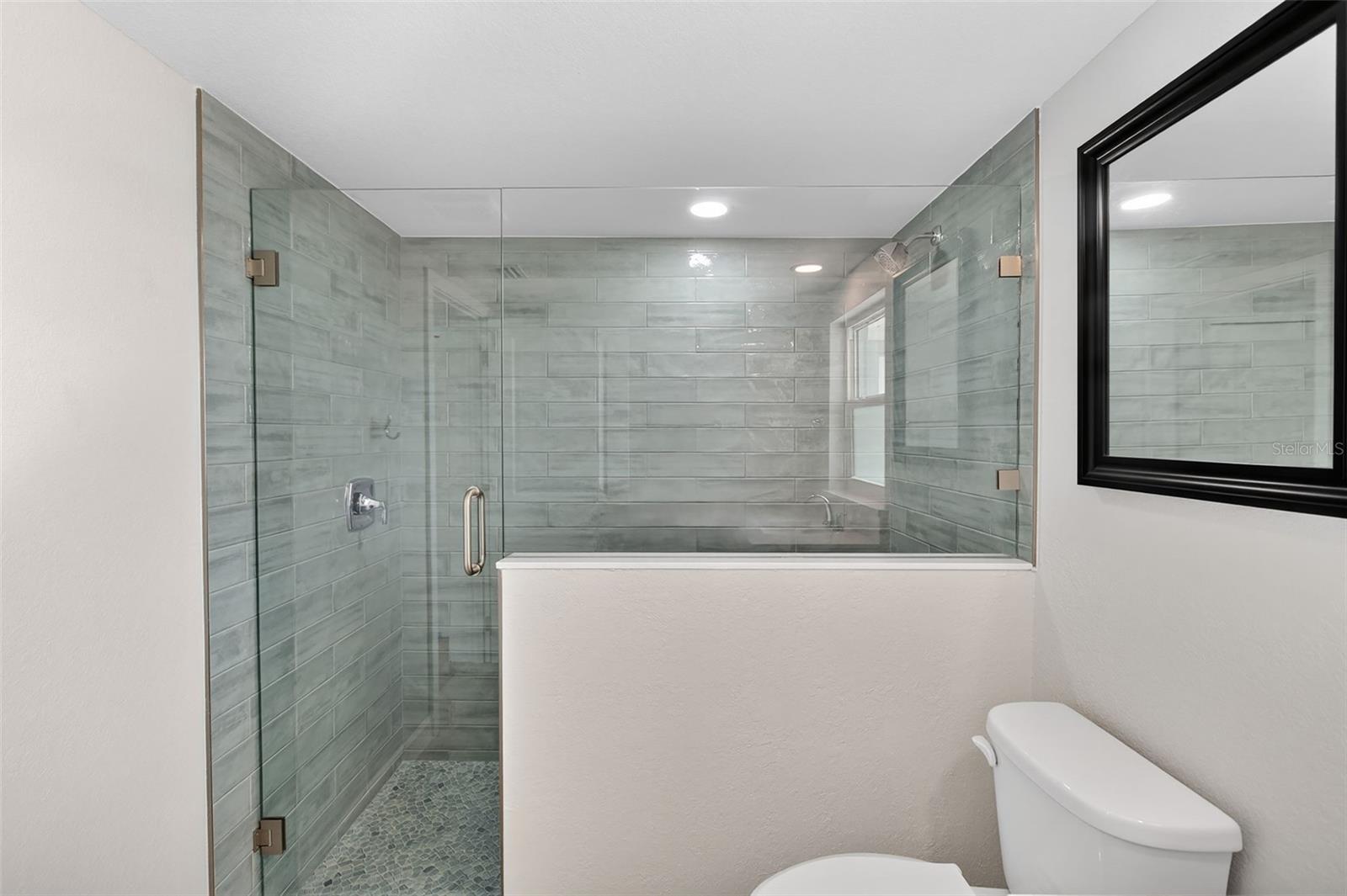 POINT PINES - Residential