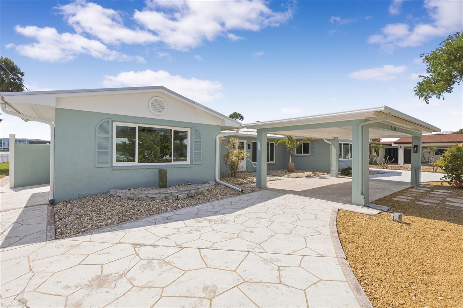 POINT PINES - Residential