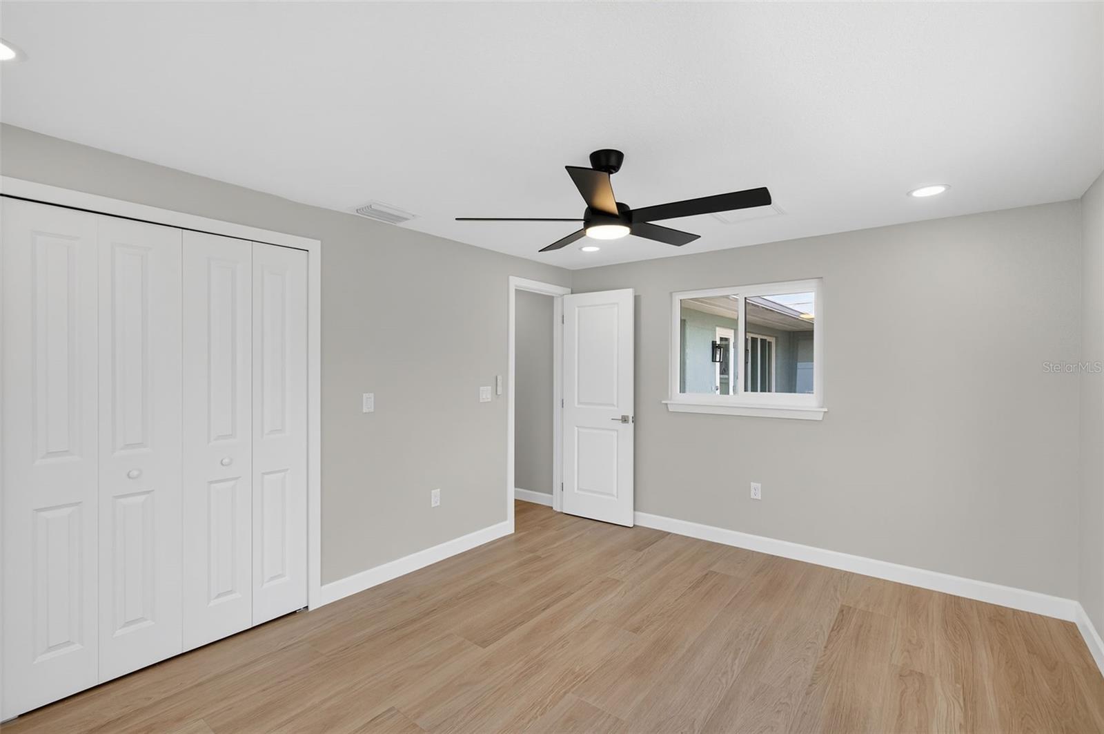 POINT PINES - Residential