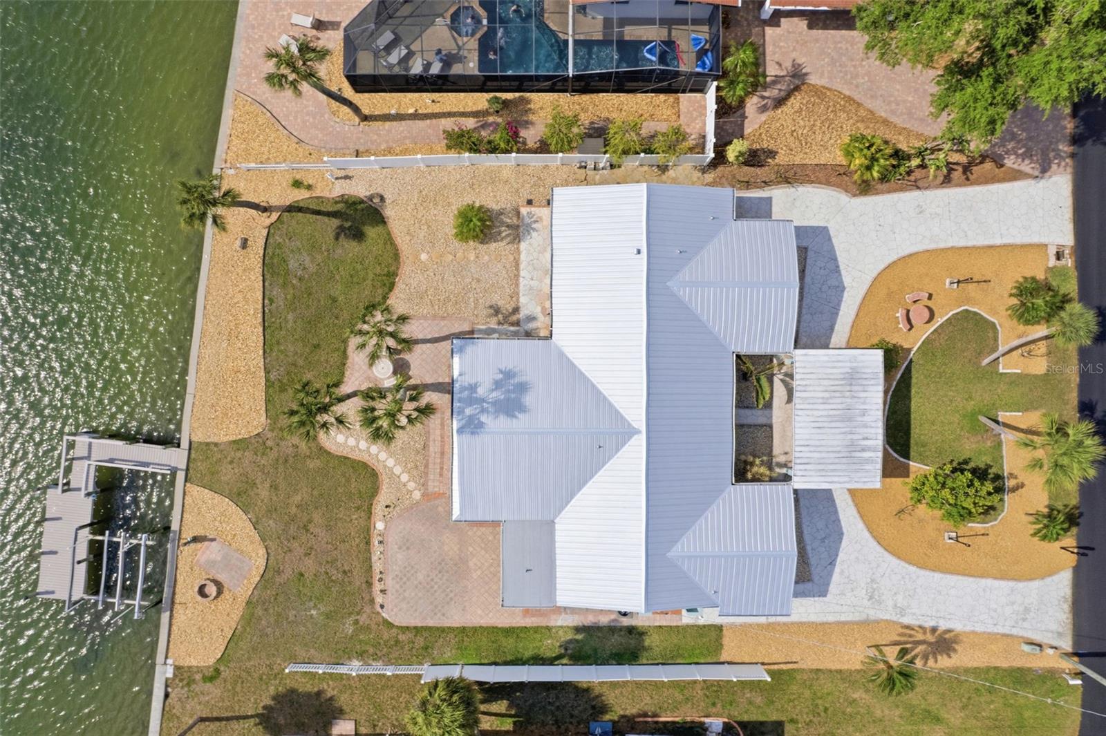 POINT PINES - Residential