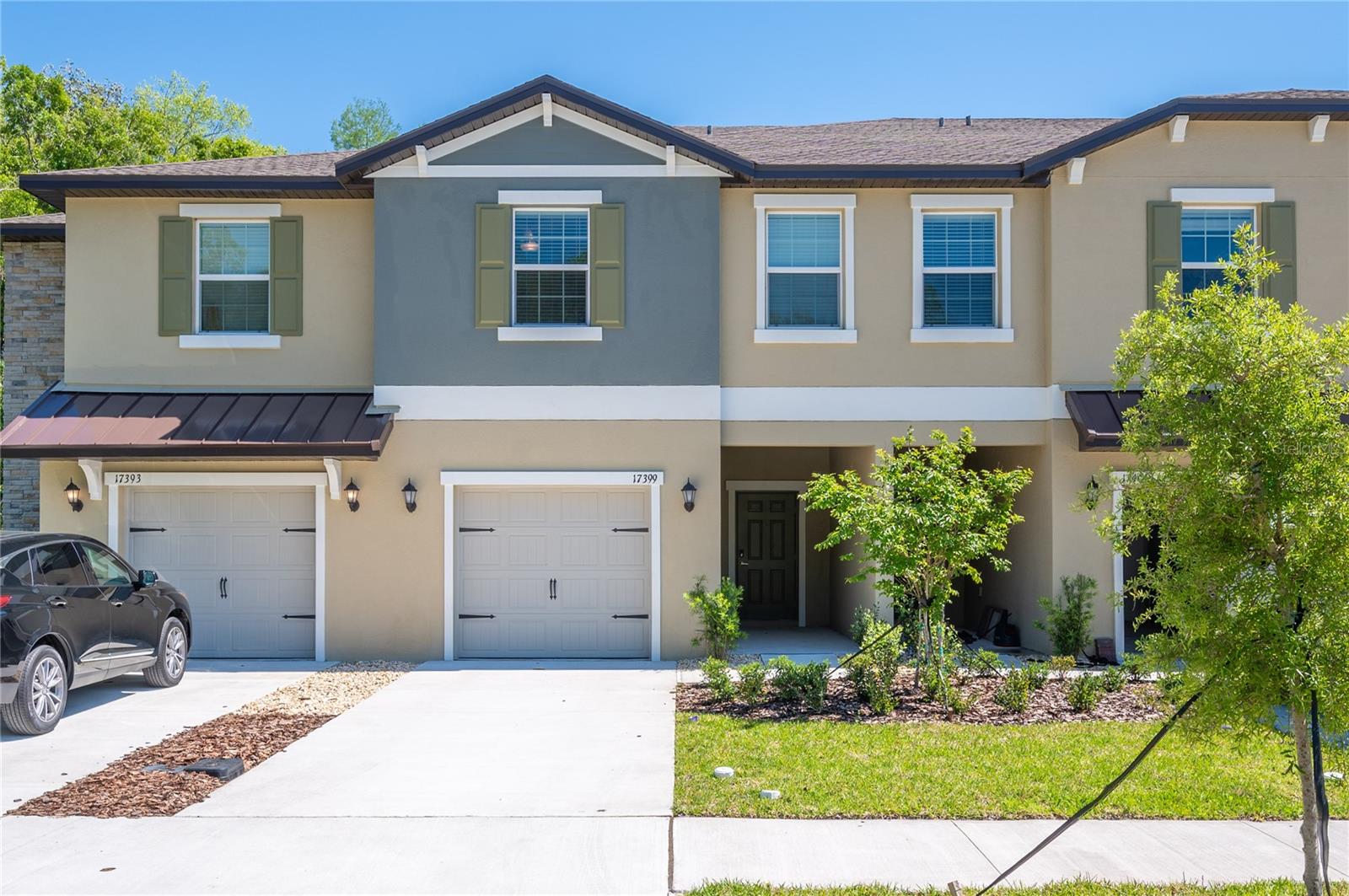 Live in one of Pasco County’s newest master-planned communities! This 3-bed, 2.5-bath townhome offers an open layout, modern kitchen, covered patio, upstairs loft, and a private owner’s suite with conservation views and a walk-in closet. Enjoy resort-style amenities including a community farm, miles of trails, a future lagoon, and proximity to the new Moffitt Cancer Center and Angeline Academy (STEM magnet school). Just 2 miles from the Suncoast Parkway, with quick access to Tampa and nearby beaches.
Available now—contact us to schedule a tour!