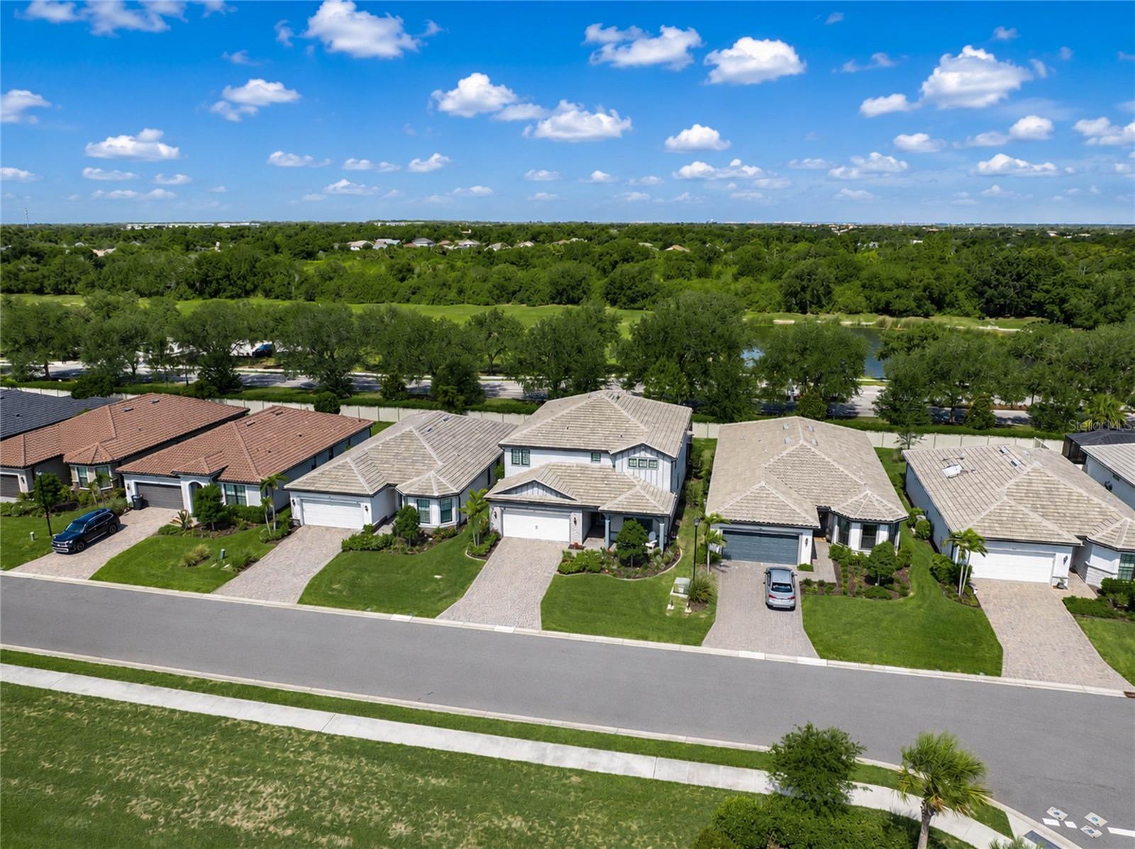 MAGNOLIA RANCH - Residential