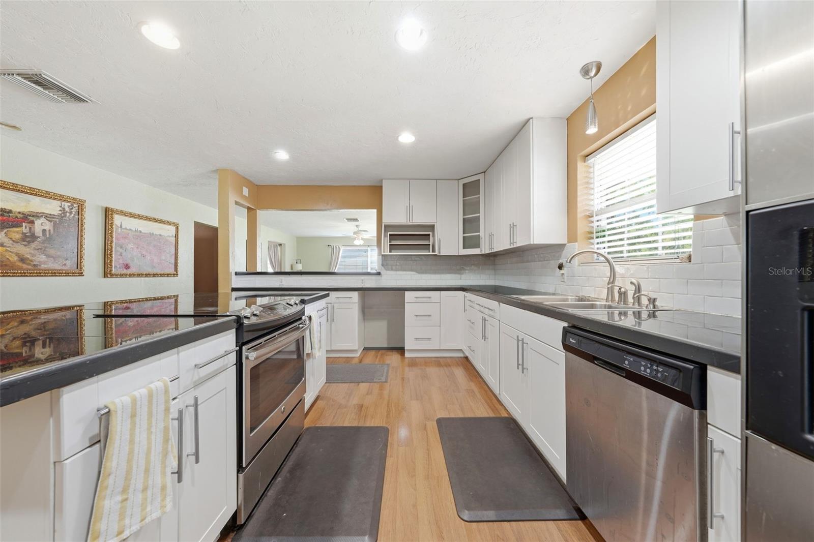 GOLDEN HEIGHTS 2ND ADD SUB - Residential