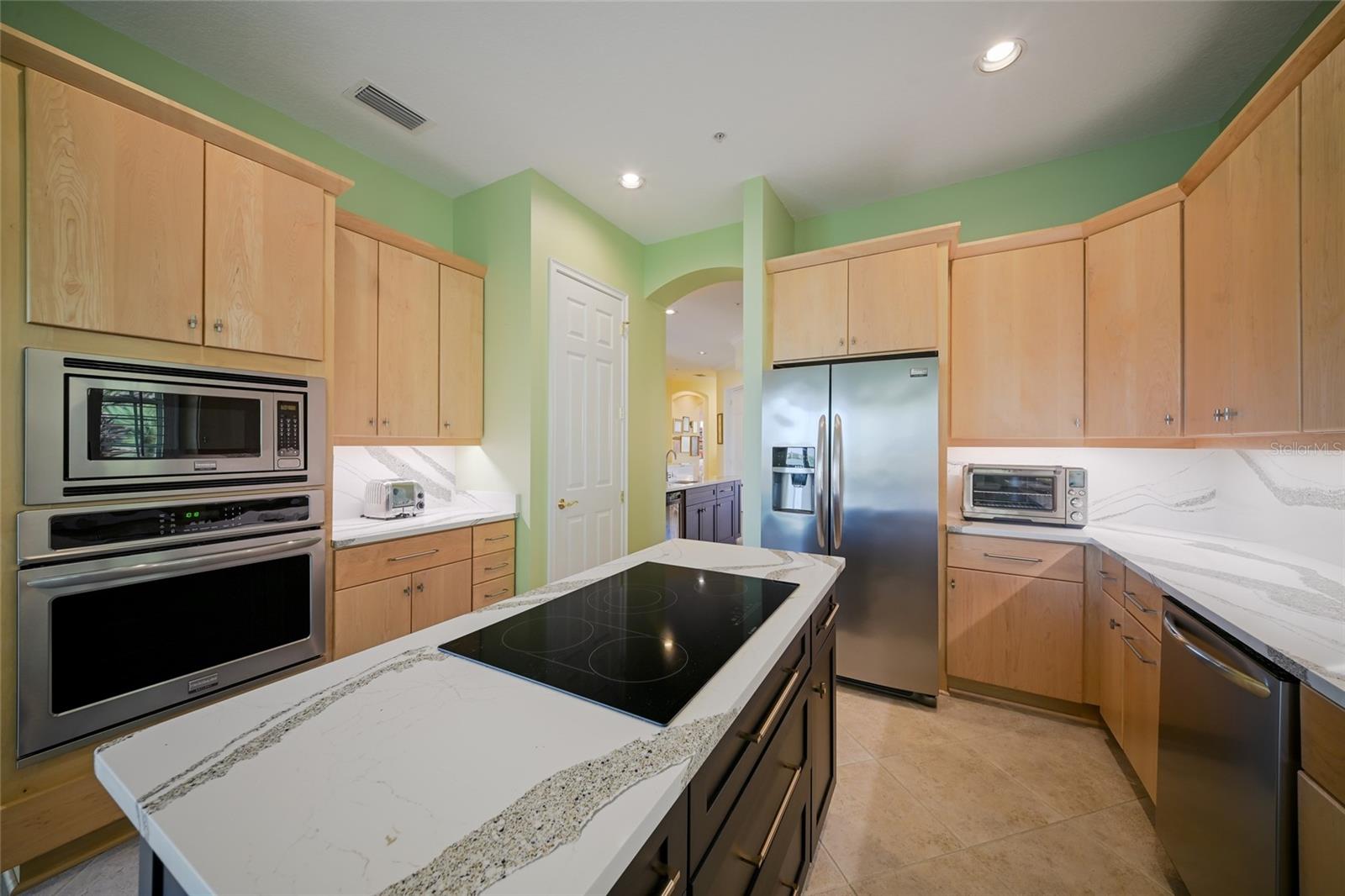 THE MOORINGS AT EDGEWATER - Residential