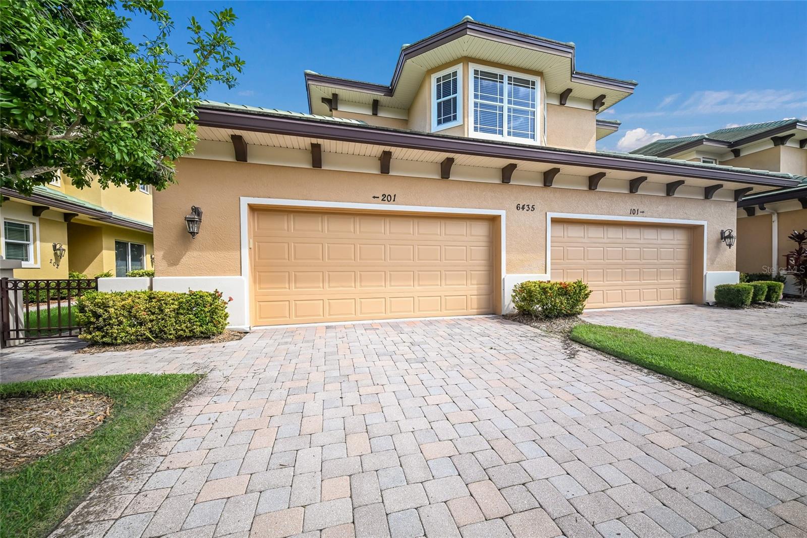 THE MOORINGS AT EDGEWATER - Residential