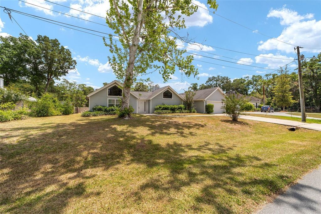 Photo of 2159 SE 7th Terrace, Ocala, FL 34471 (MLS # OM723909)