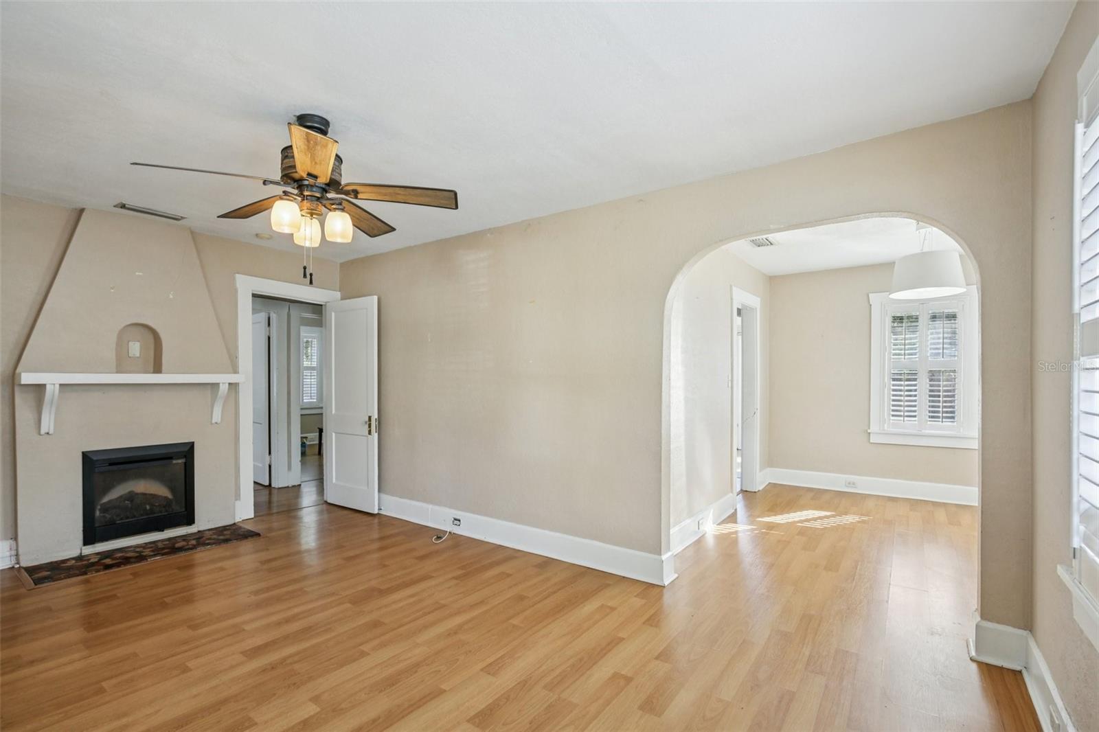 PECAN HIGHLANDS - Residential