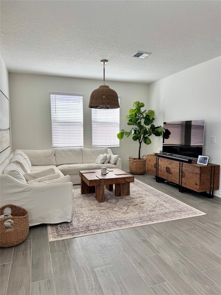 GOLDEN ORCHARD - Residential