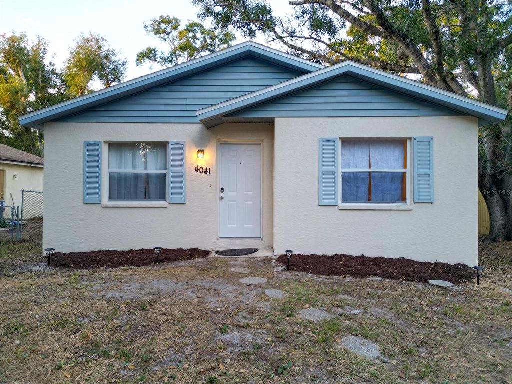 Photo of 4041 Annie Street, Sarasota, FL 34233 (MLS # A4666490)