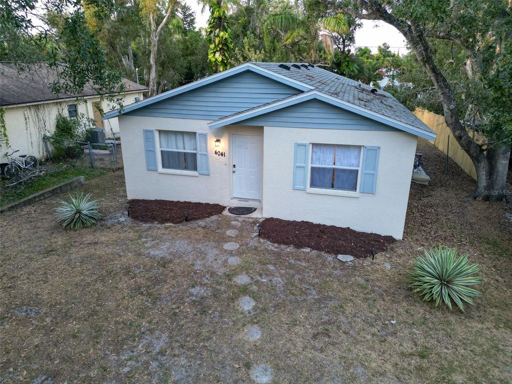 Photo of 4041 Annie Street, Sarasota, FL 34233 (MLS # A4666490)