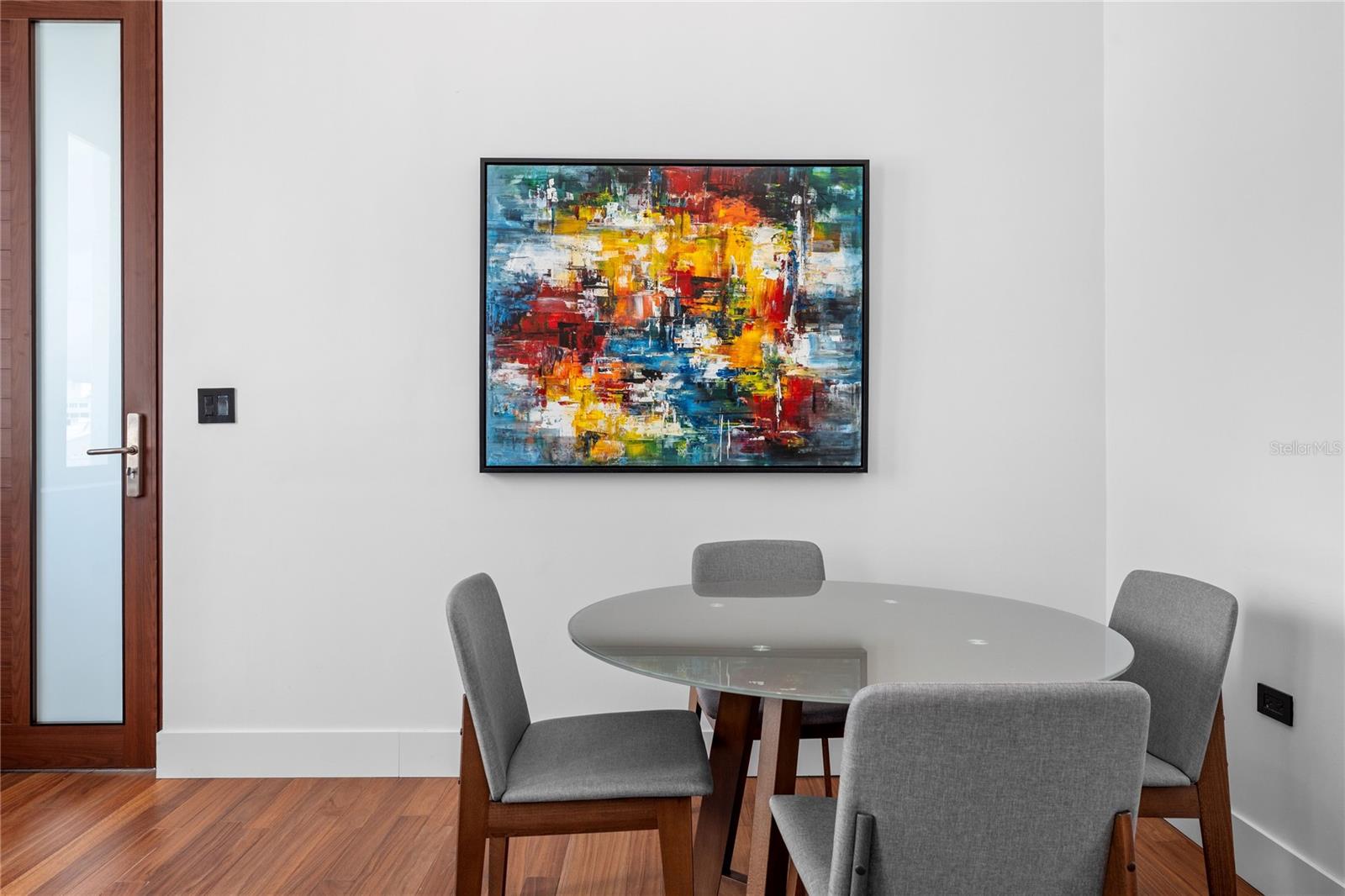 6951 C REINA ISABEL STE. 101 3B Bolero