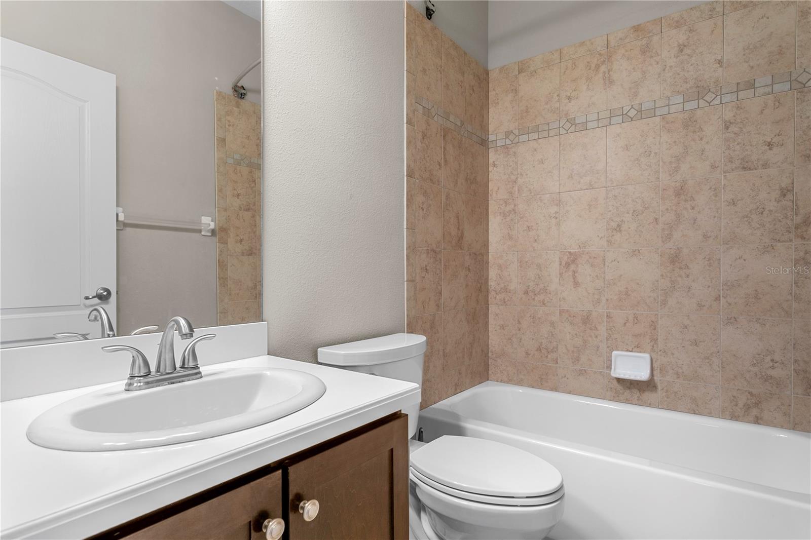 BASSET CREEK ESTATES PH 2A - Residential Lease