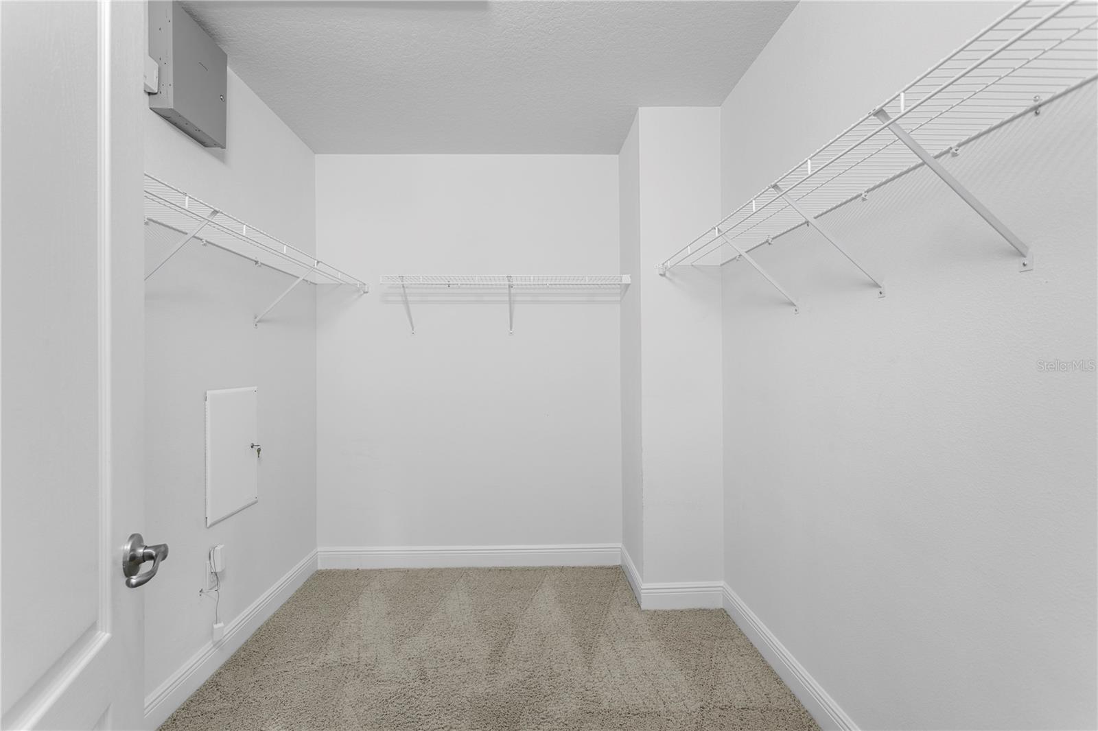 BASSET CREEK ESTATES PH 2A - Residential Lease