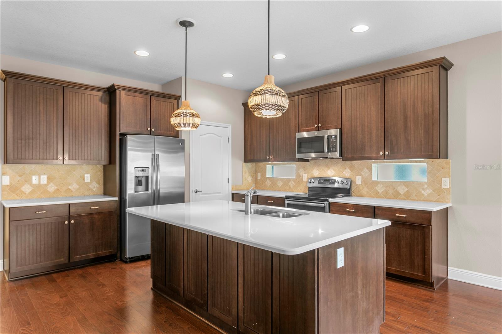 BASSET CREEK ESTATES PH 2A - Residential Lease