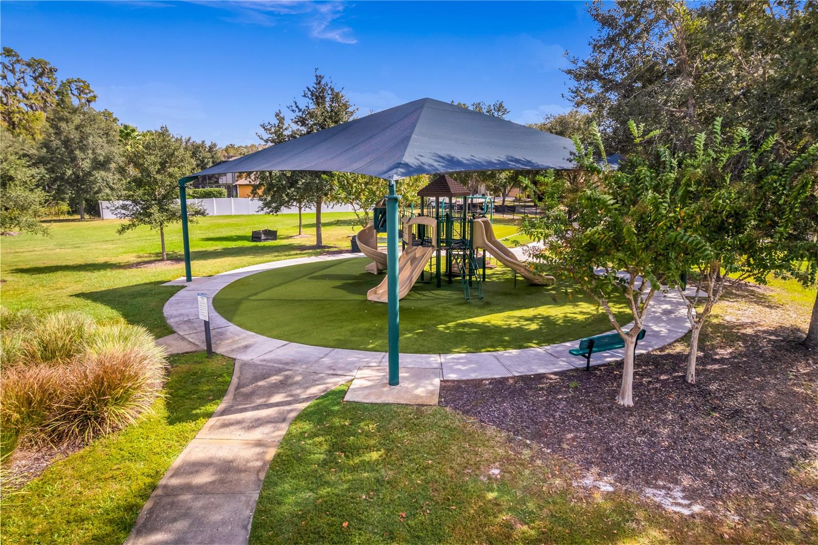 BASSET CREEK ESTATES PH 2A - Residential Lease