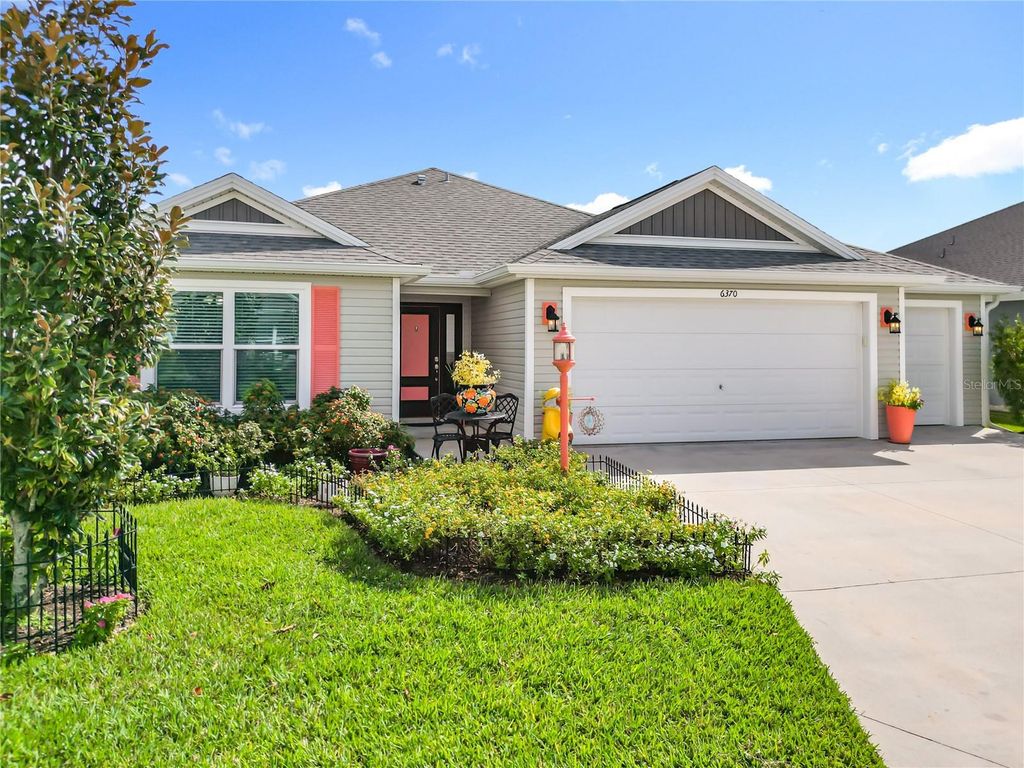 Photo of 6370 Danielson Loop, The Villages, FL 32163 (MLS # G5103774)