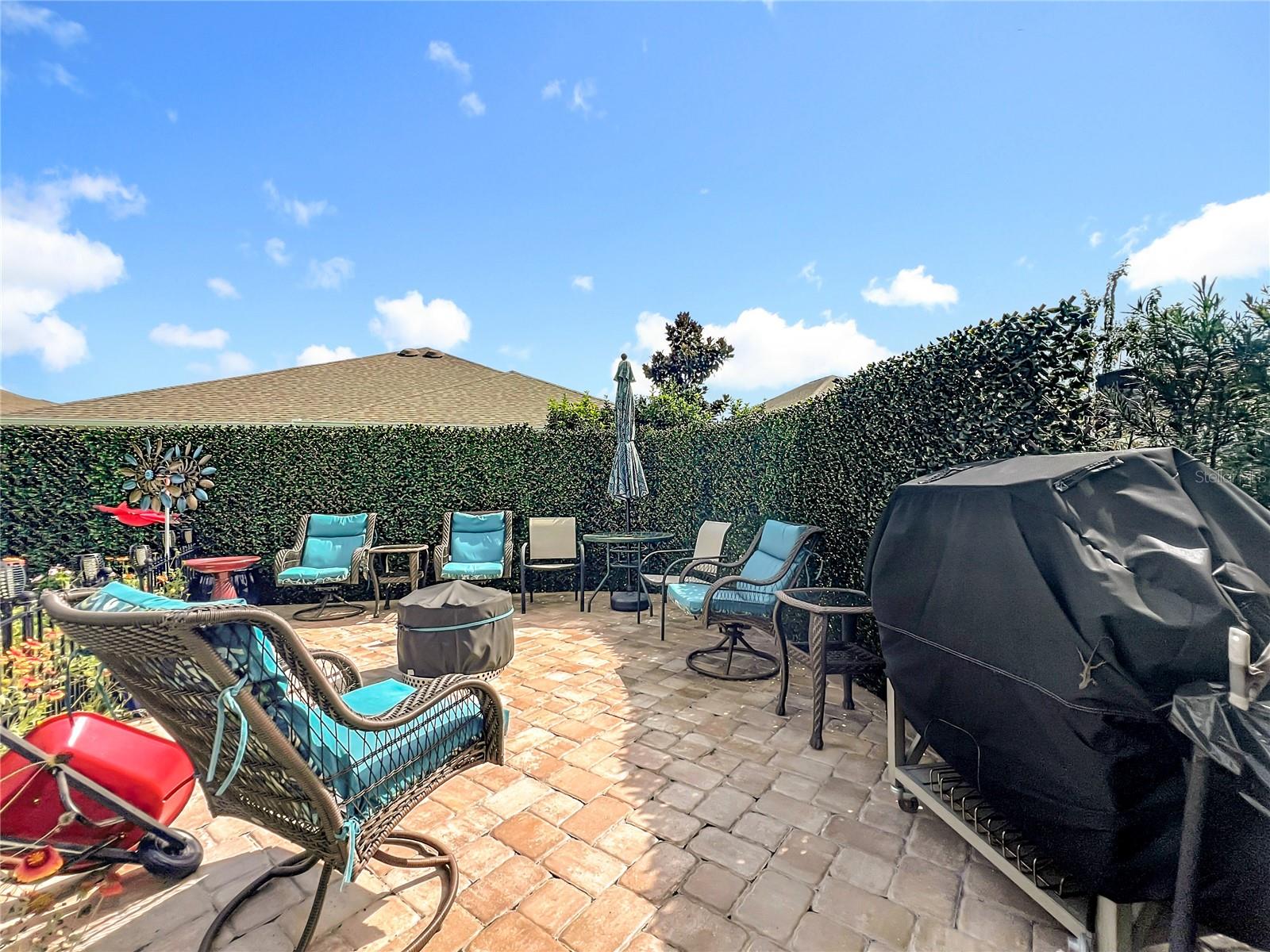 VILLAGES/SOUTHERN OAKS UN #71 - Residential