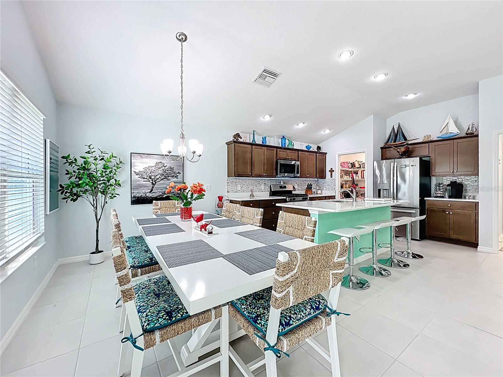 VILLAGES/SOUTHERN OAKS UN #71 - Residential