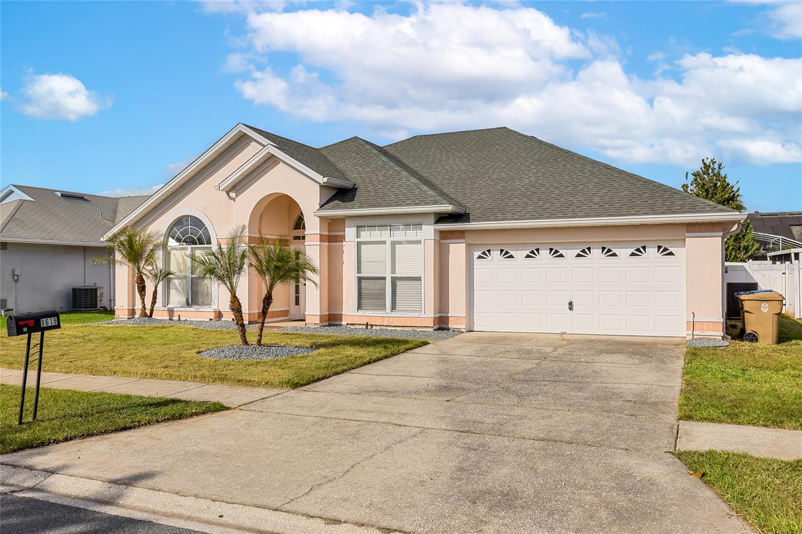 LINDFIELDS UNIT 05 - Residential Lease