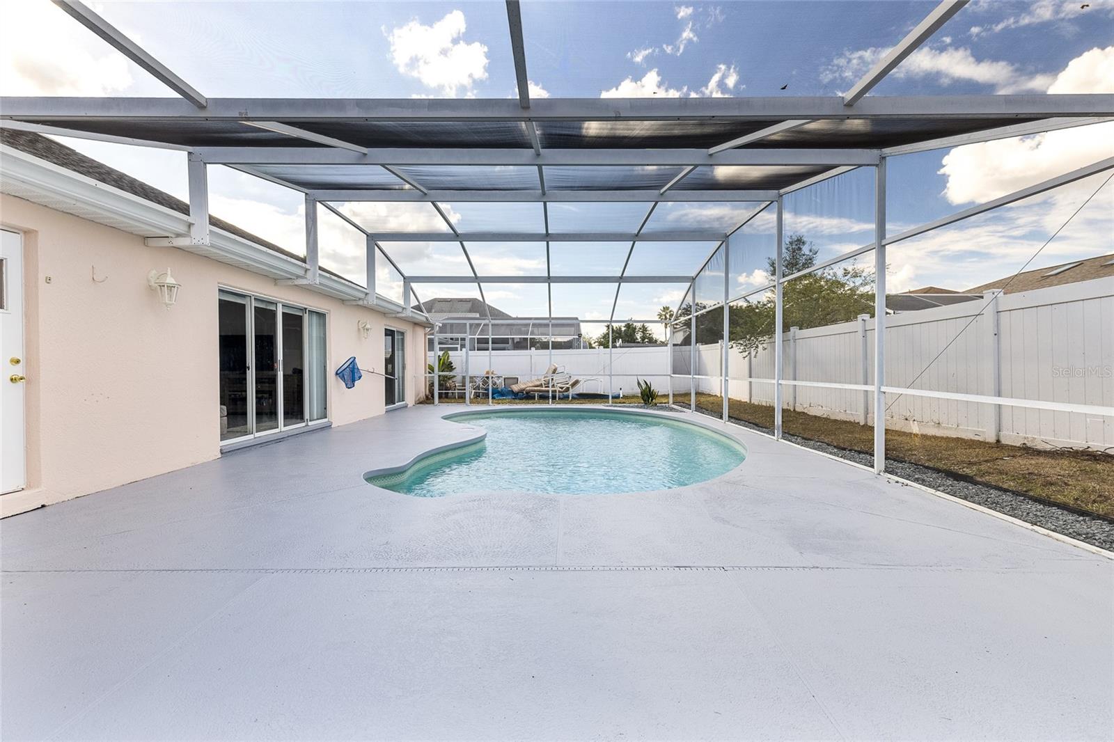 LINDFIELDS UNIT 05 - Residential Lease