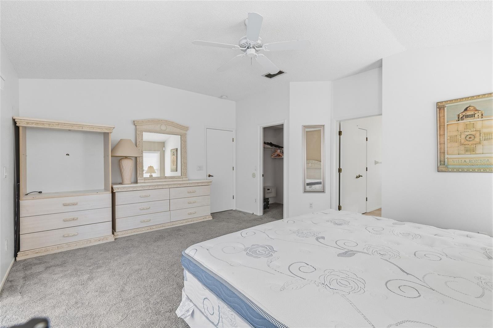 LINDFIELDS UNIT 05 - Residential Lease