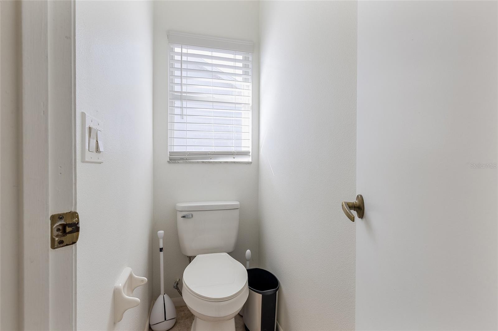 LINDFIELDS UNIT 05 - Residential Lease