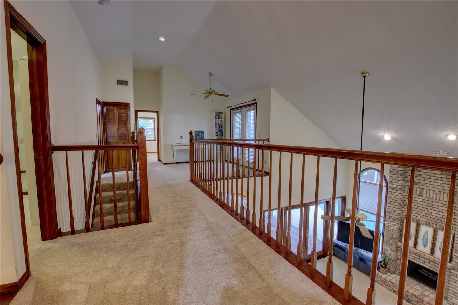 TURNBURY WOODS - Residential