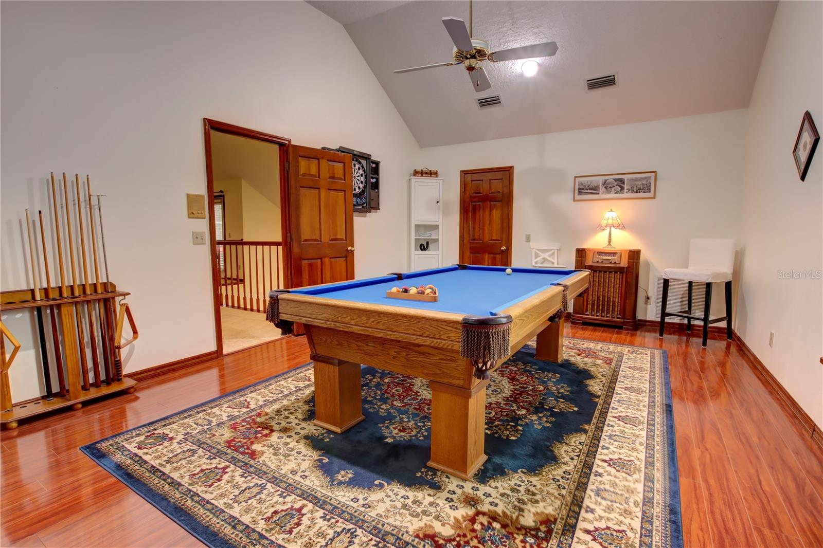 TURNBURY WOODS - Residential