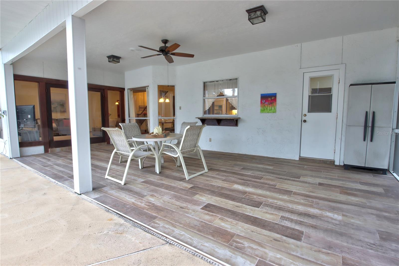 TURNBURY WOODS - Residential