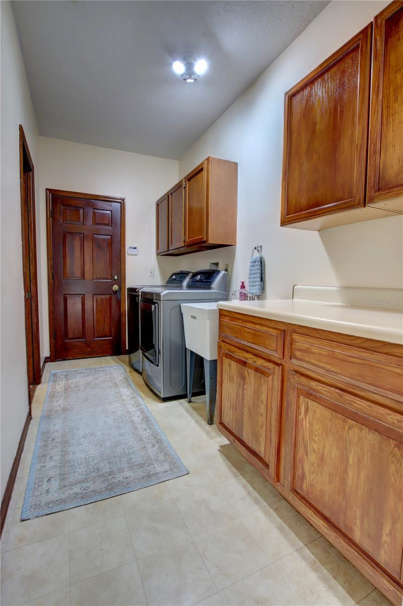 TURNBURY WOODS - Residential