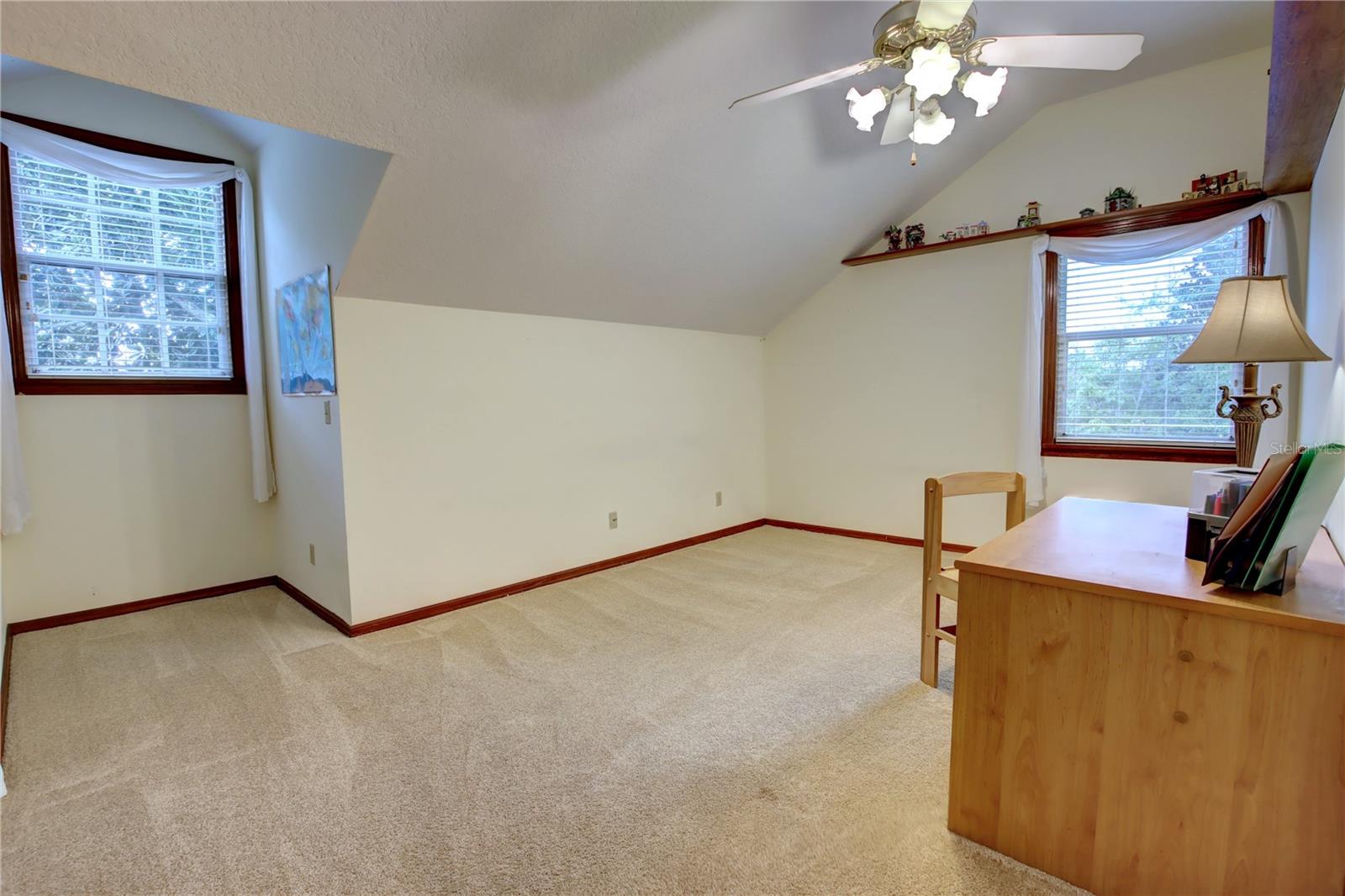 TURNBURY WOODS - Residential