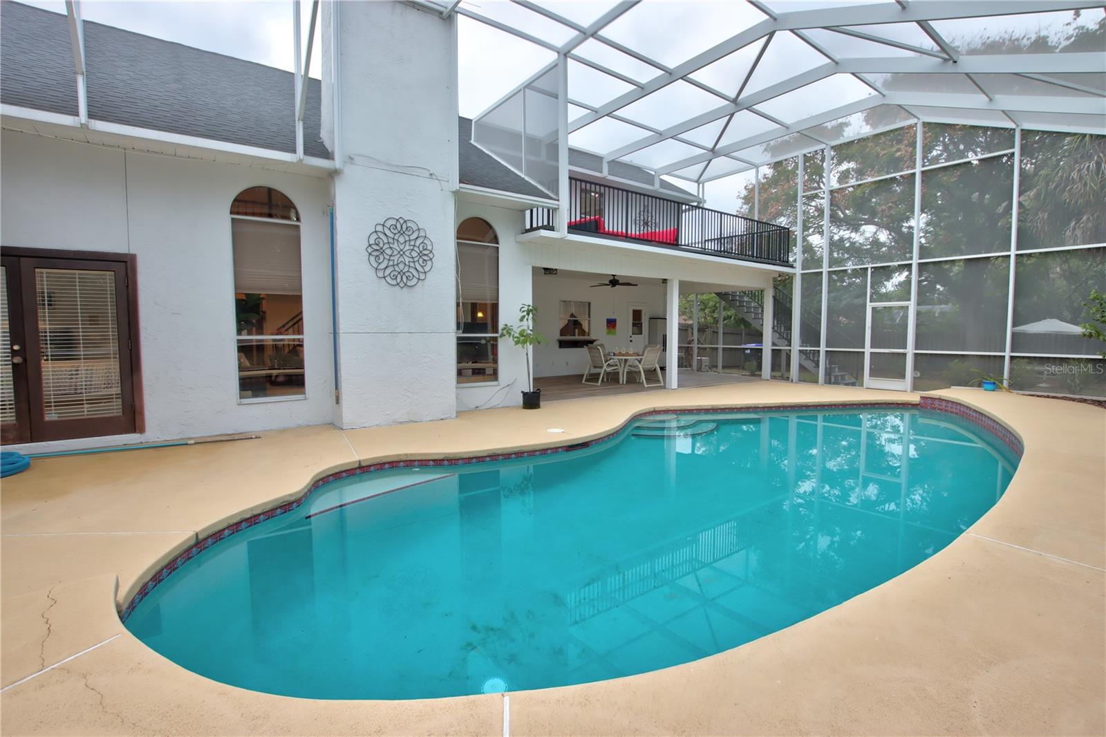 TURNBURY WOODS - Residential