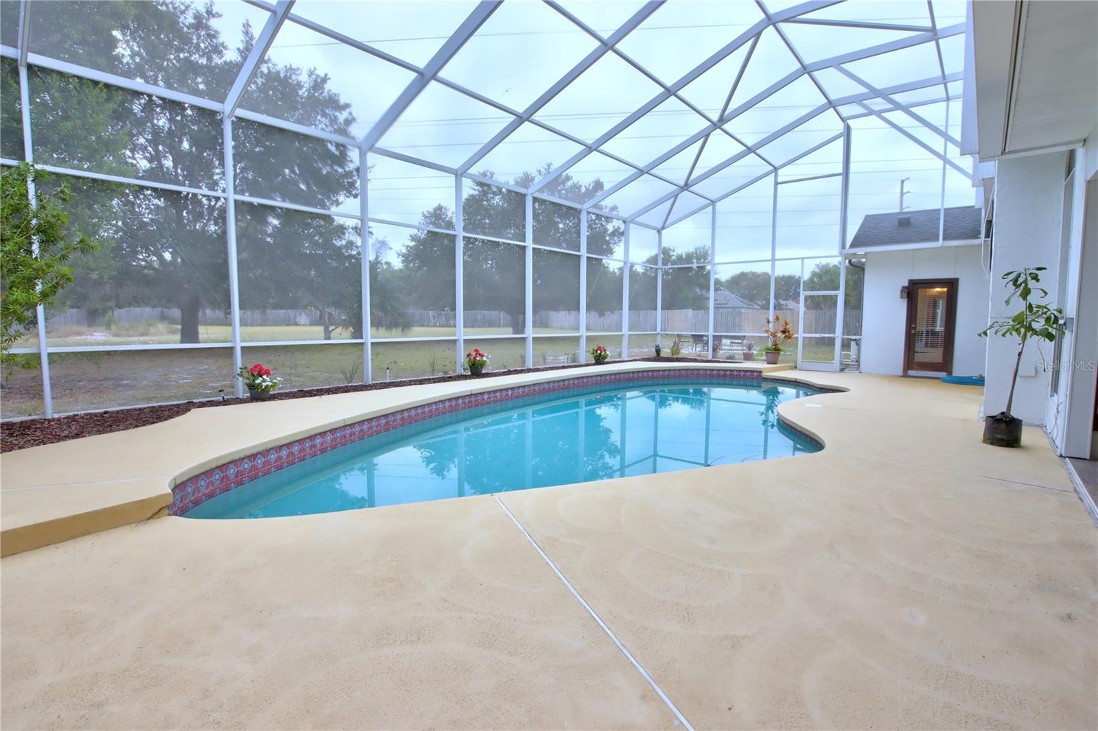 TURNBURY WOODS - Residential