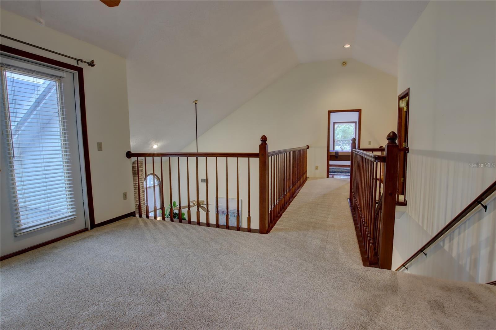 TURNBURY WOODS - Residential