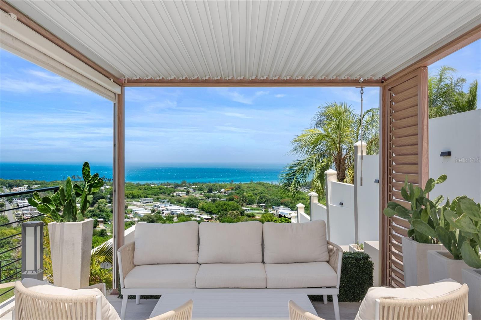 QUINTAS DE CAMUY - Residential