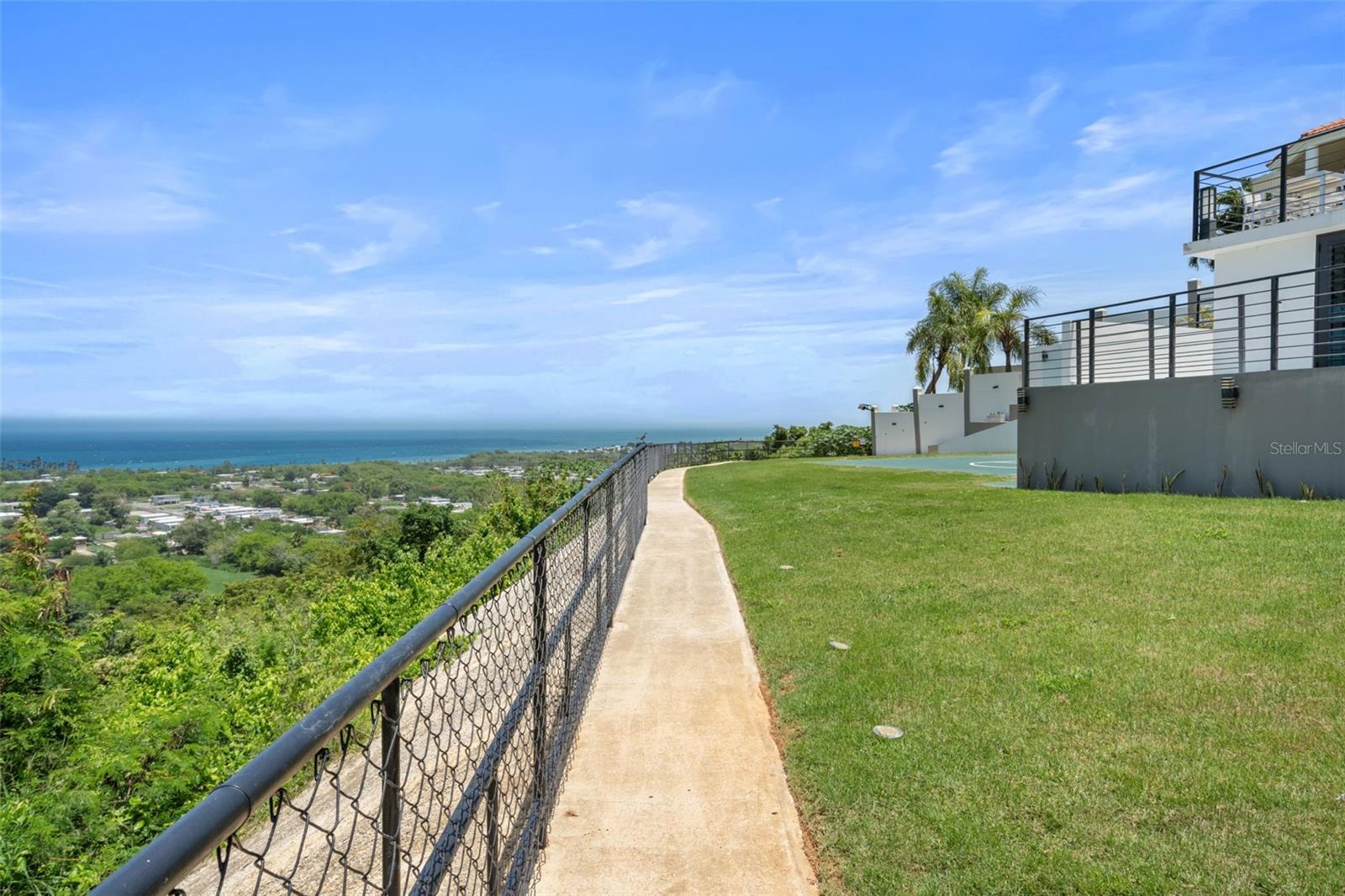 QUINTAS DE CAMUY - Residential