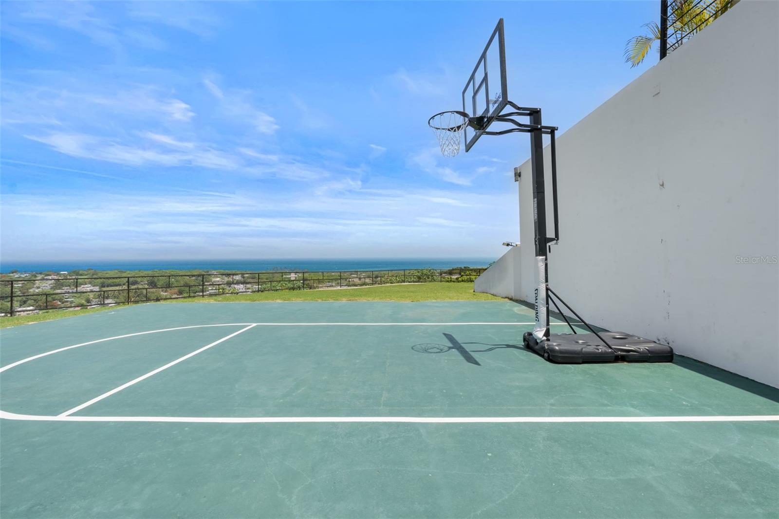 QUINTAS DE CAMUY - Residential