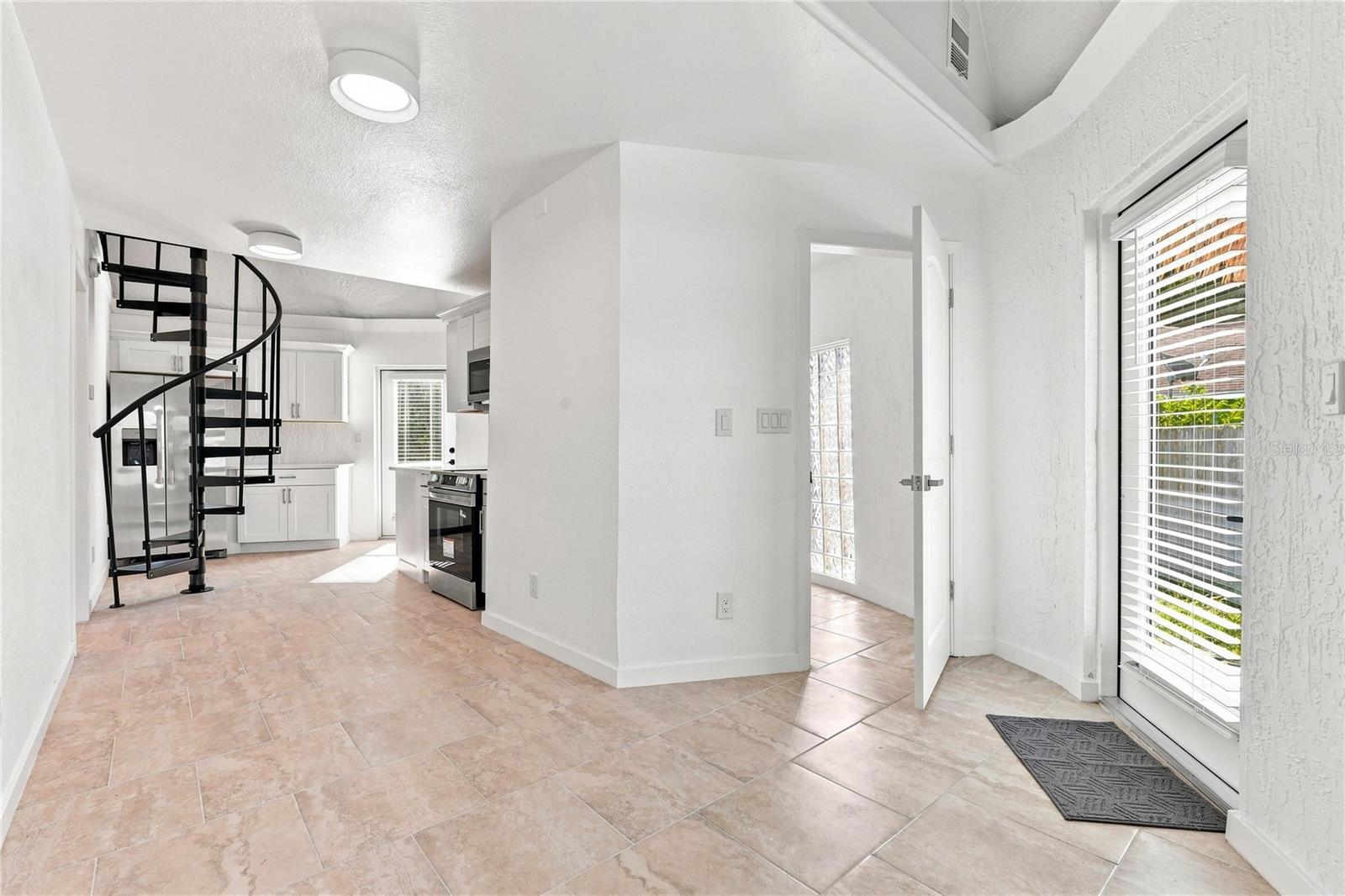 2881 GENTIAN ROAD