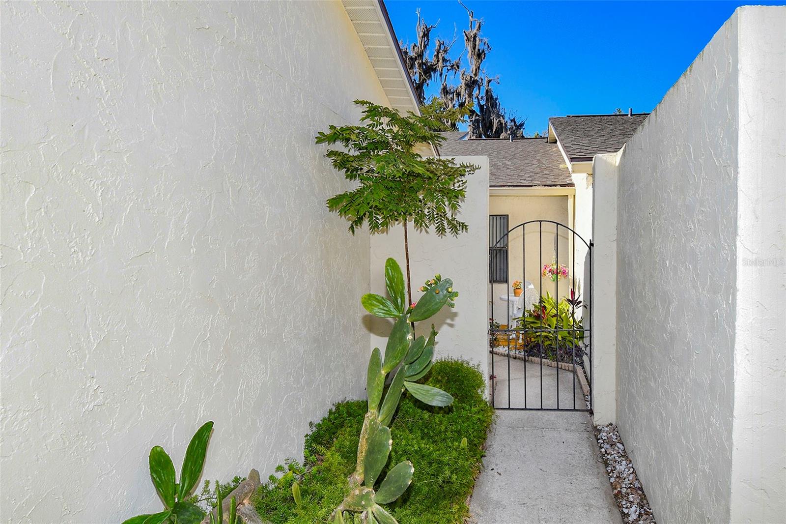 2225 CYPRESS COURT 2C