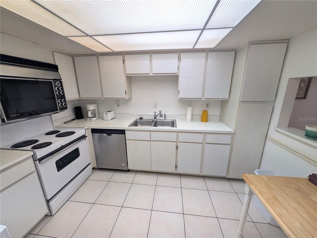 Photo of 17920 Gulf Boulevard #1308, St Petersburg, FL 33708 (MLS # O6401101)