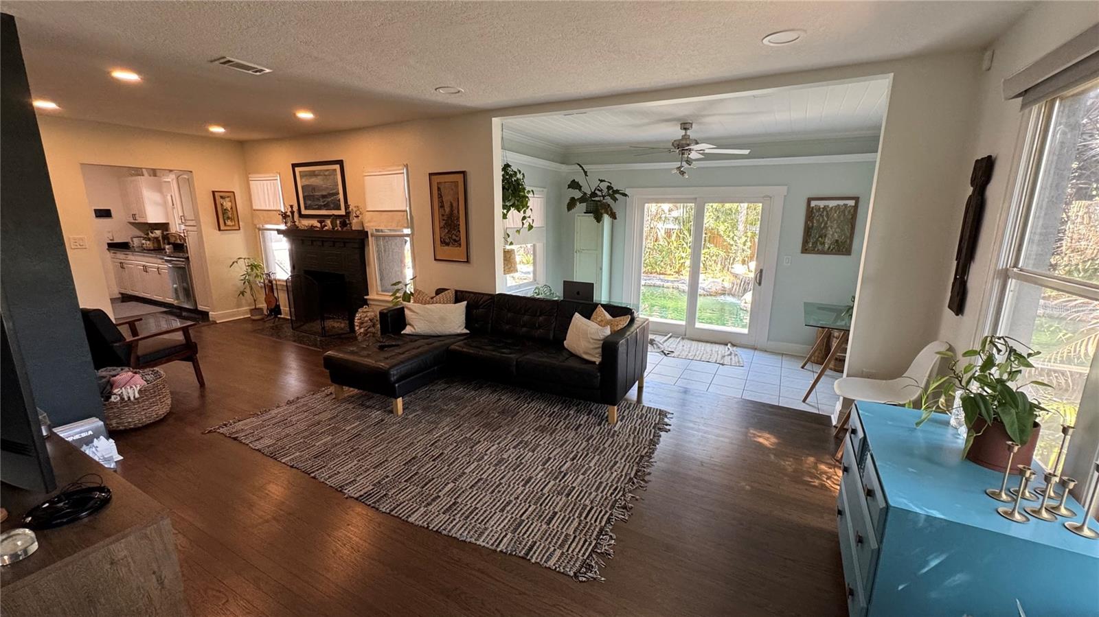 HOLDEN SHORES - Residential