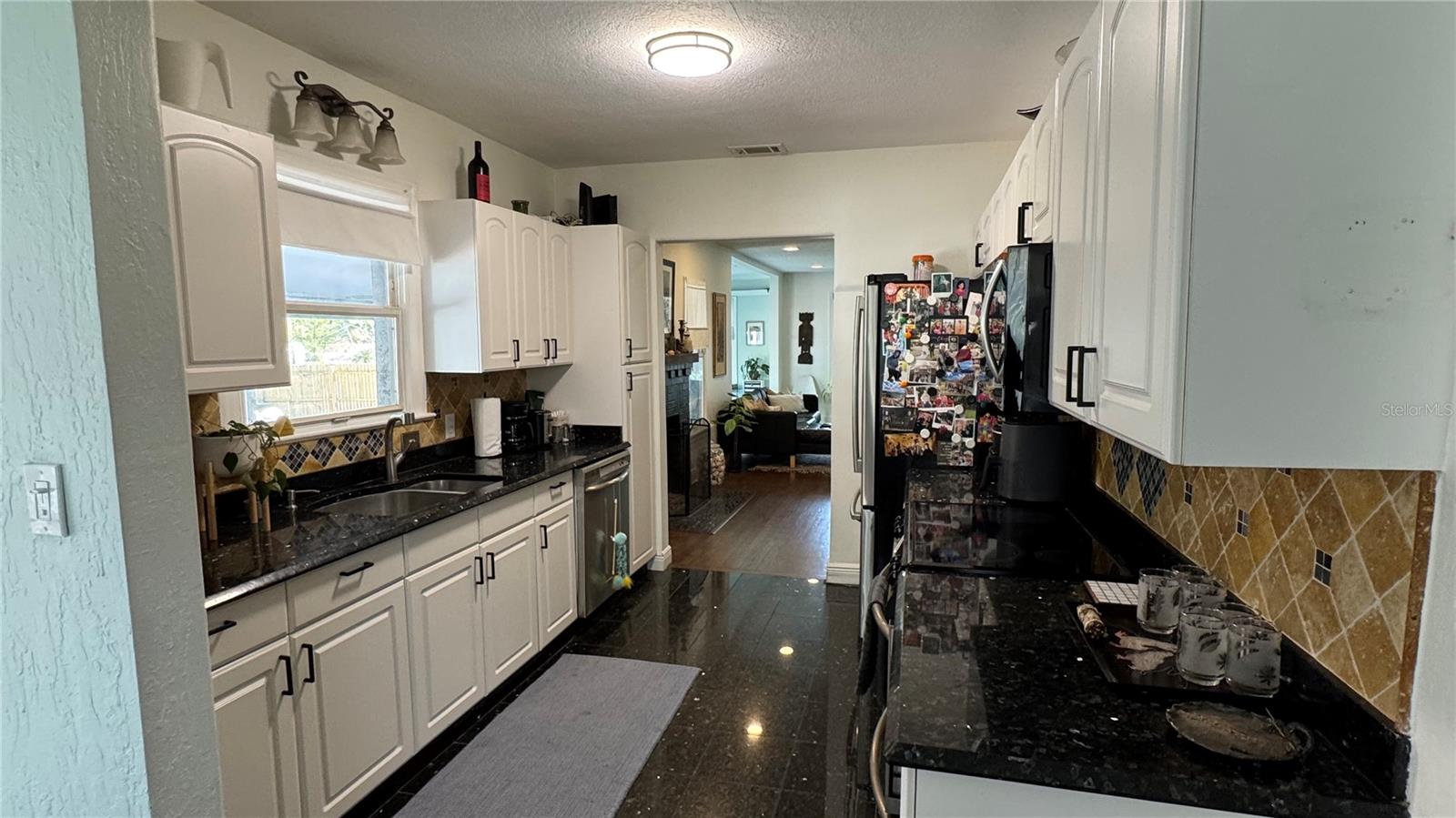 HOLDEN SHORES - Residential