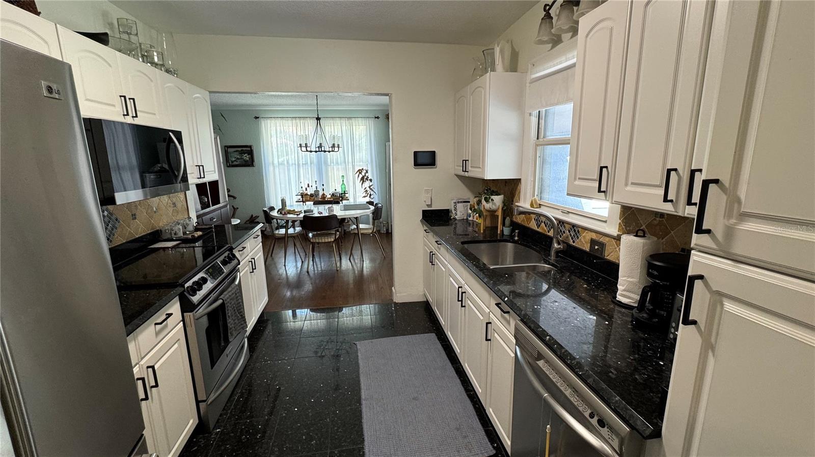 HOLDEN SHORES - Residential