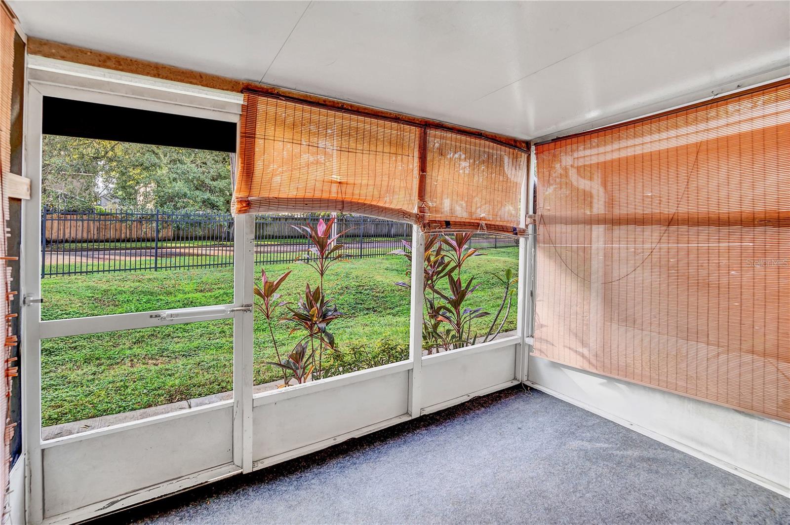 CROSSINGS AT CONWAY CONDO - Residential Lease
