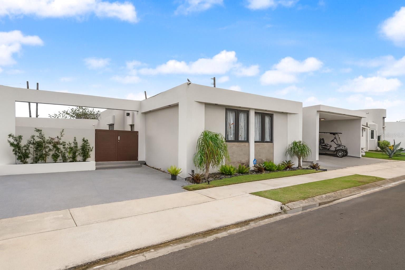 DORADO DEL MAR - Residential