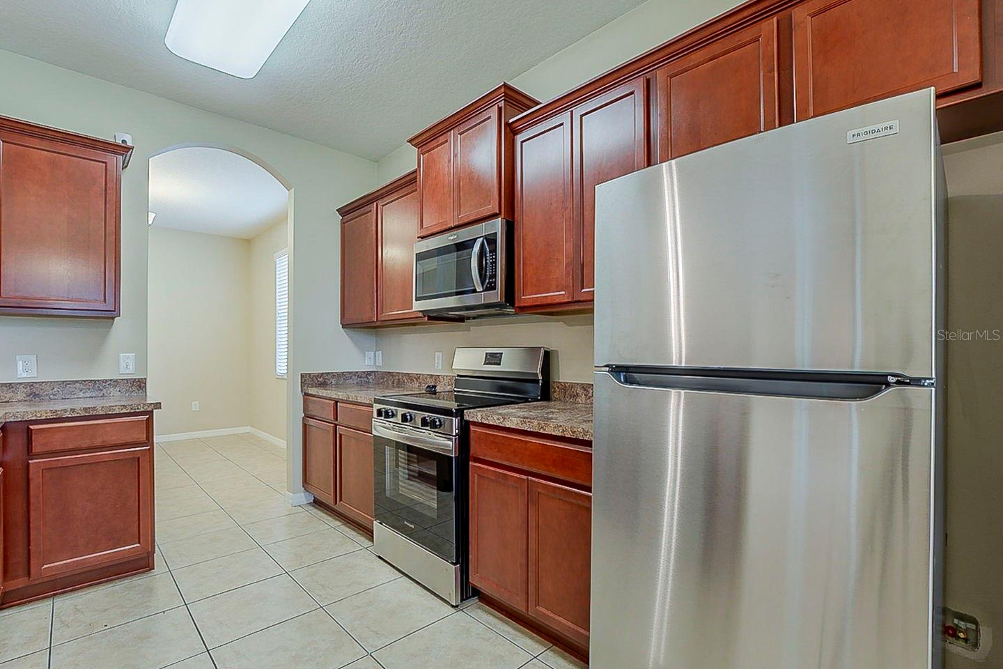 4145 CONSTANTINE LOOP